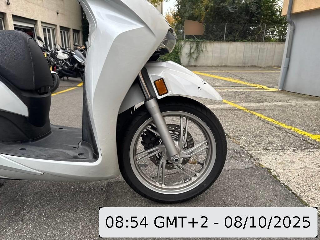 T9
