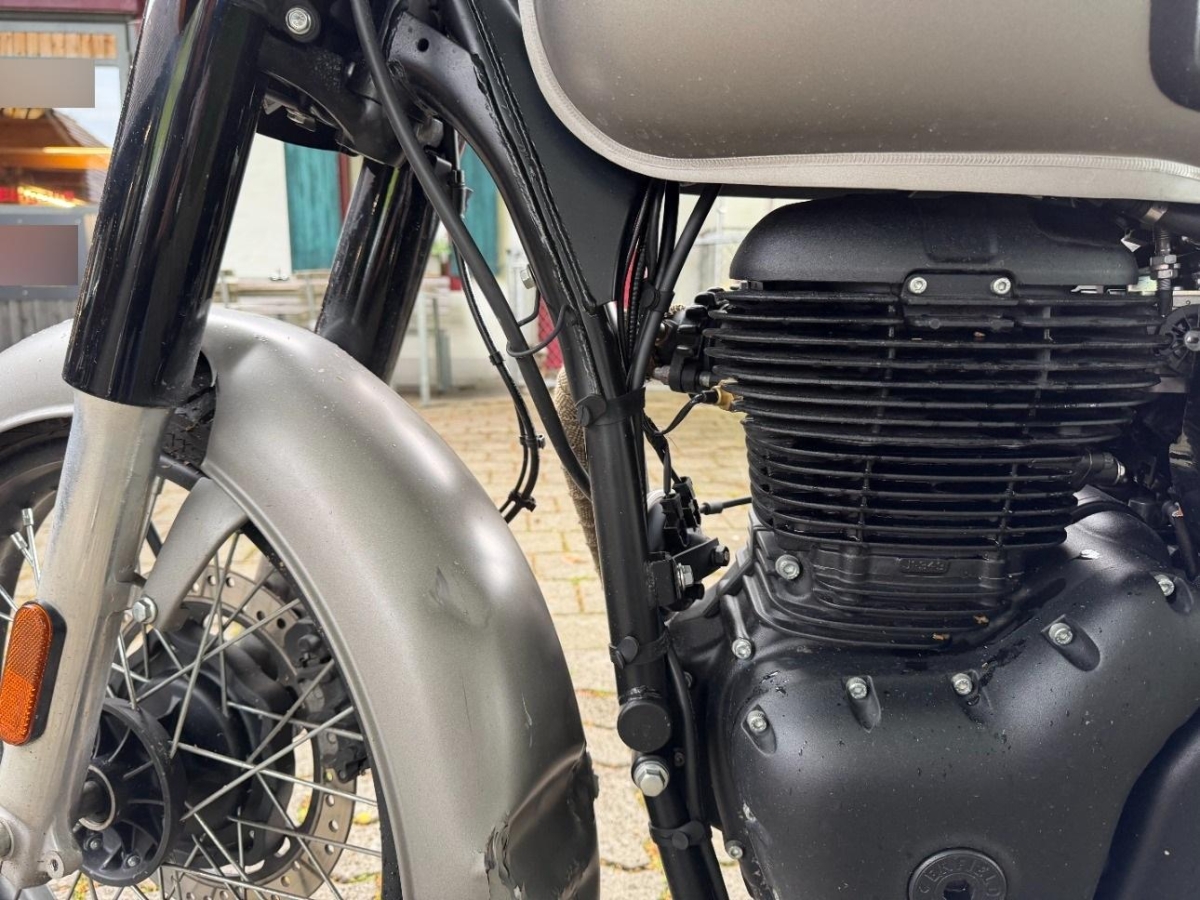 T10