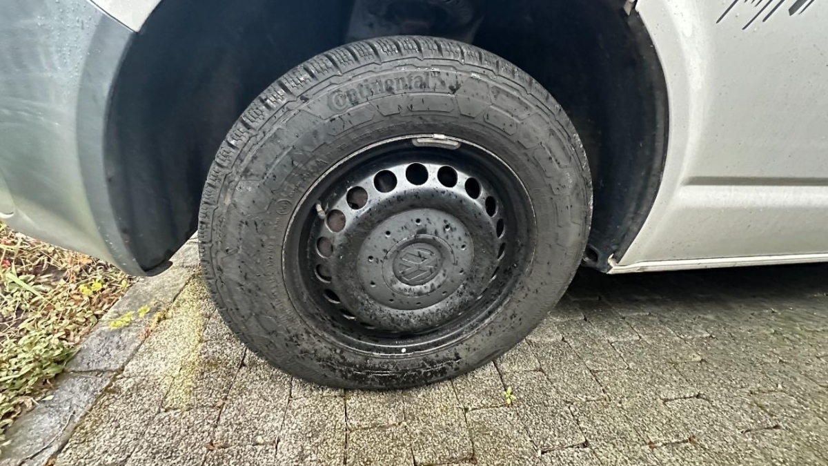 T18
