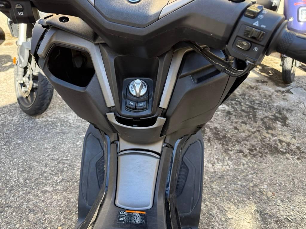T10