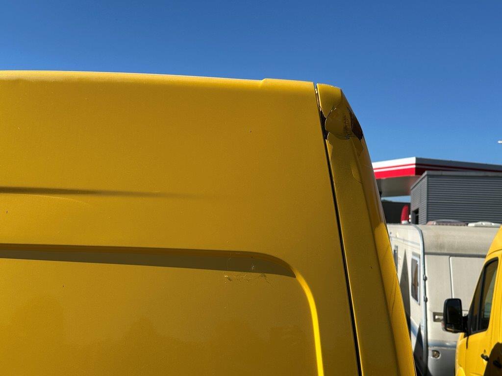 T12