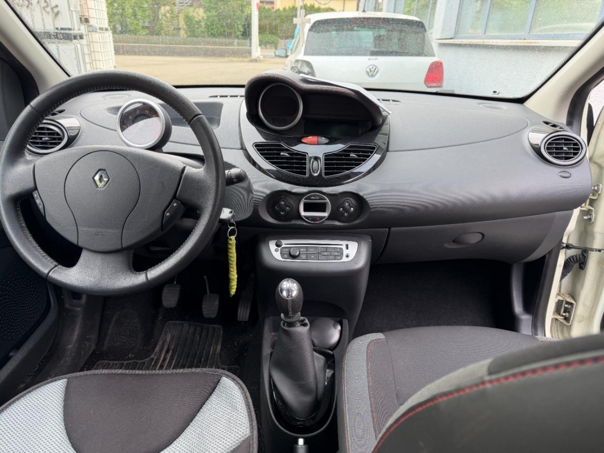 T6