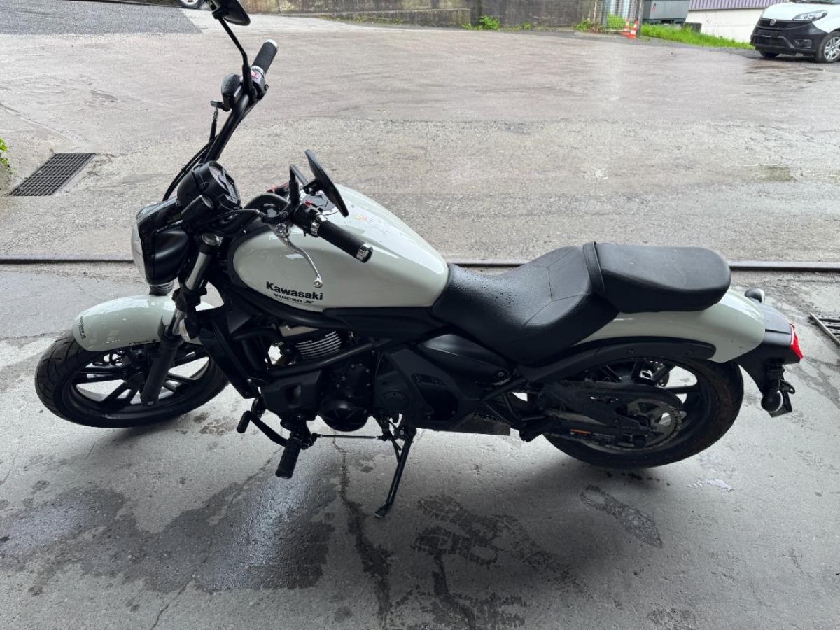 T8