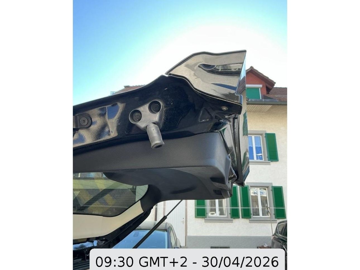T12
