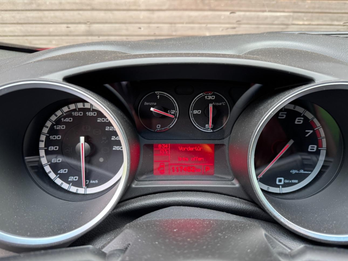 T8
