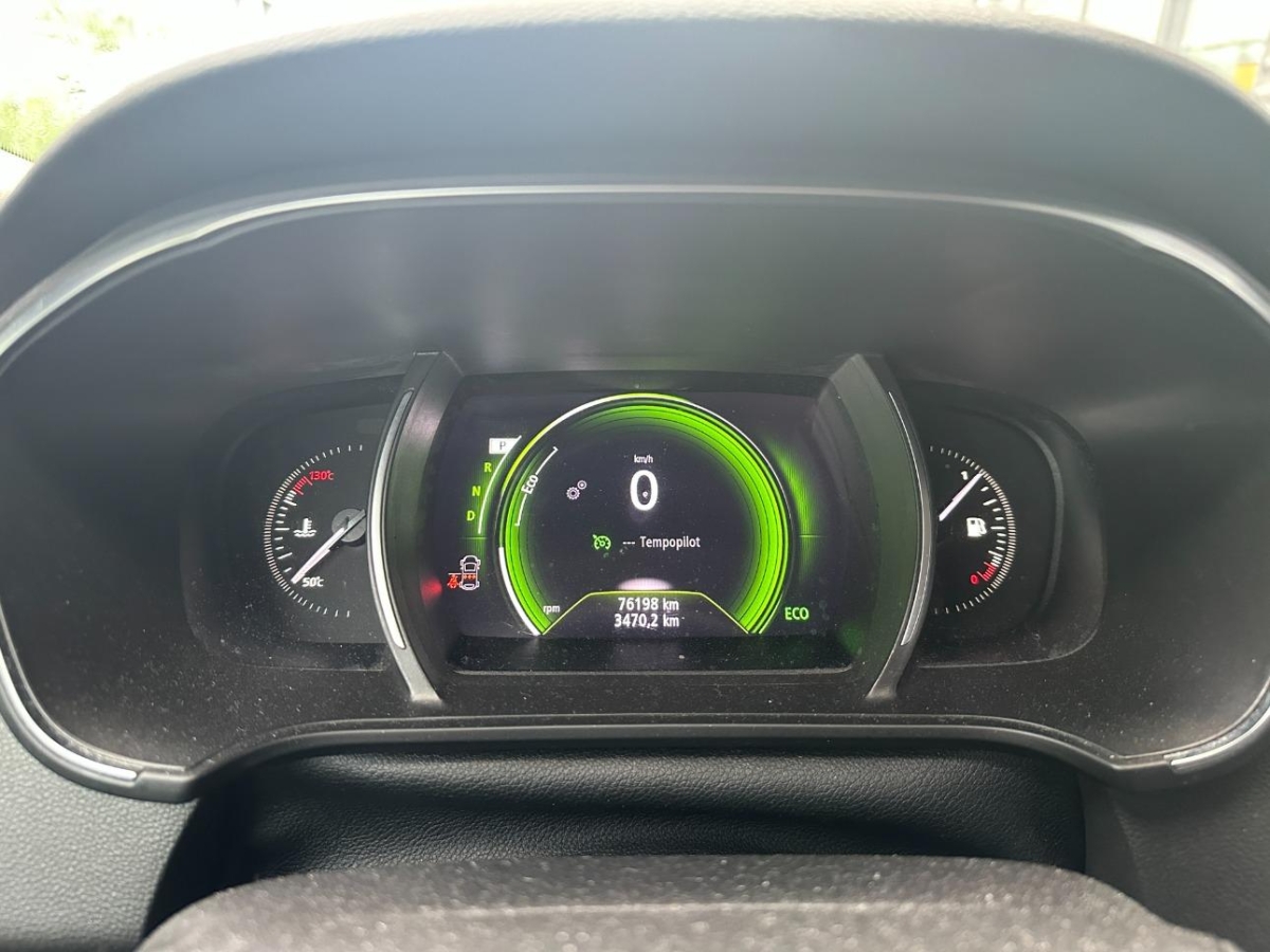 T8