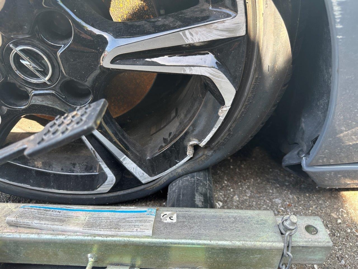T13