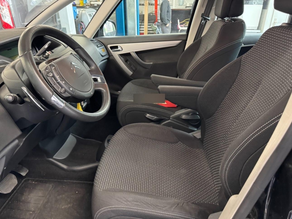 T6