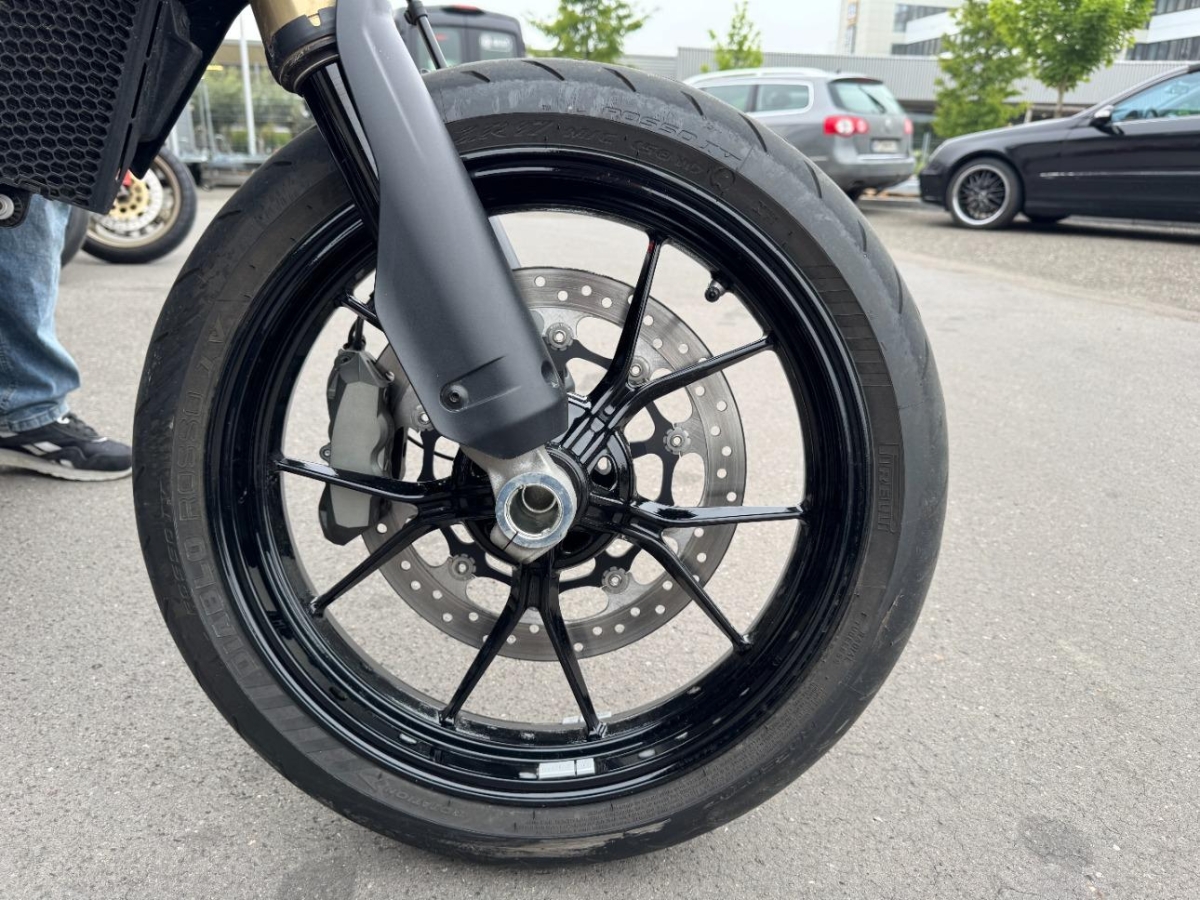 T19