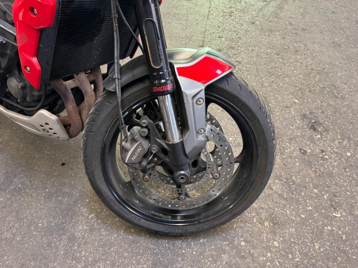 T18
