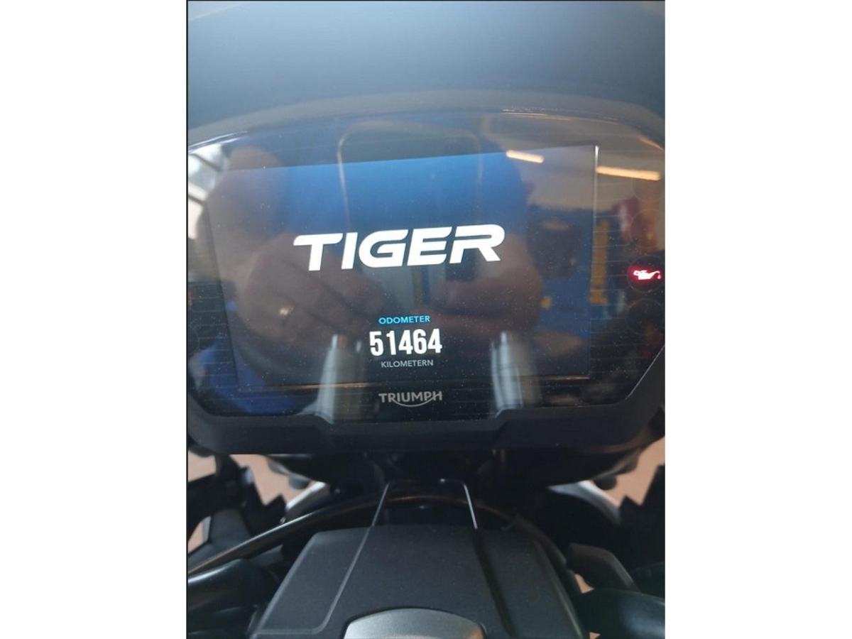 T8