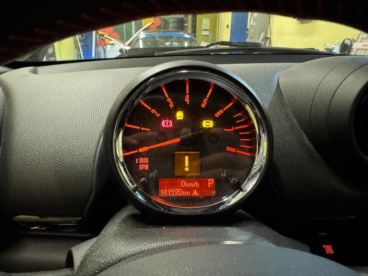 T9
