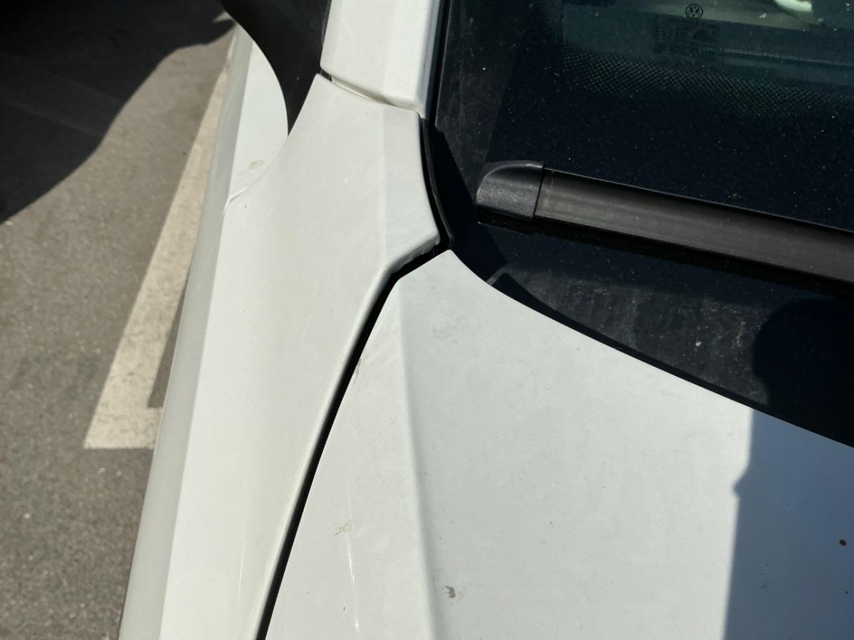 T18