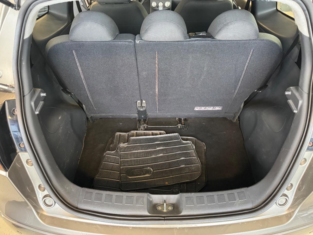 T12