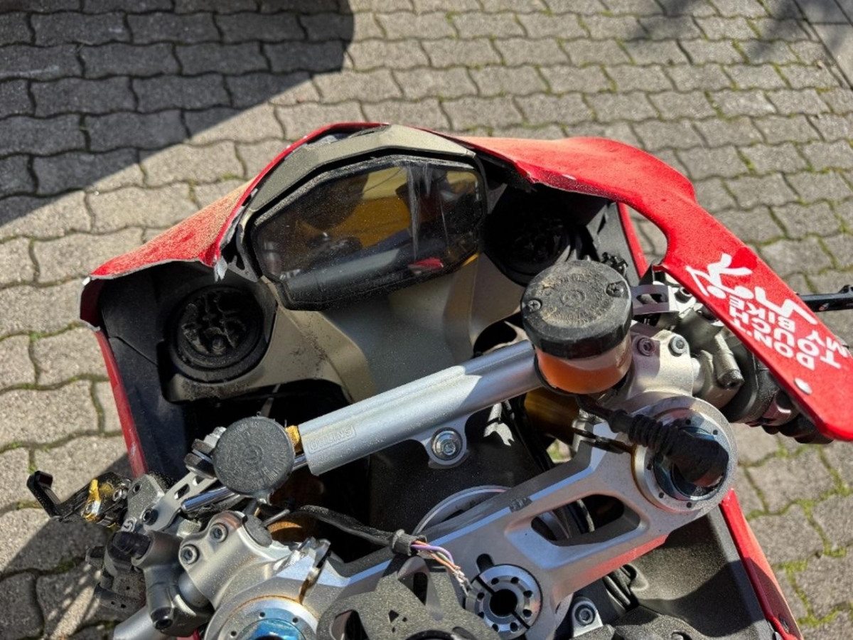 T10