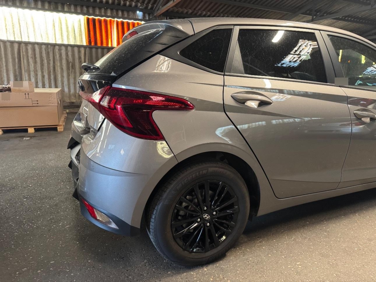 T18