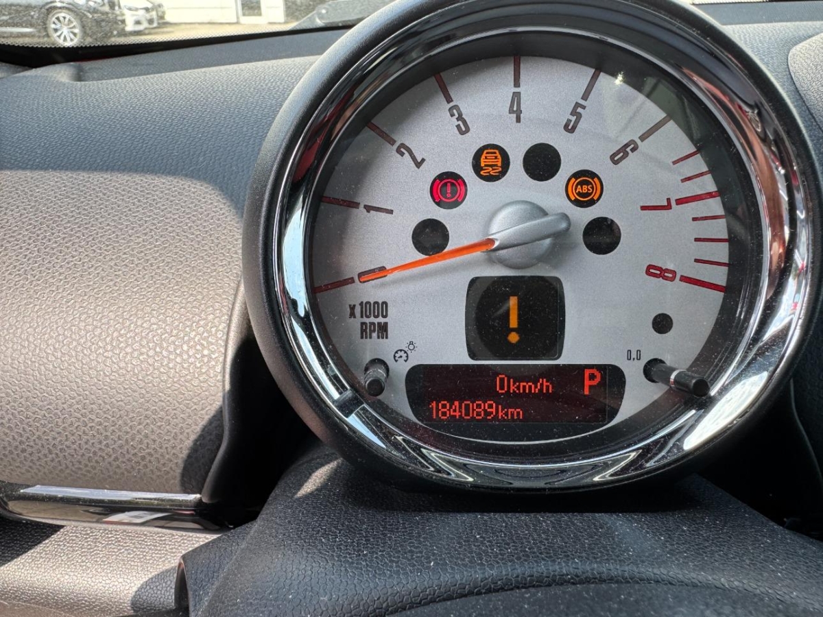 T9