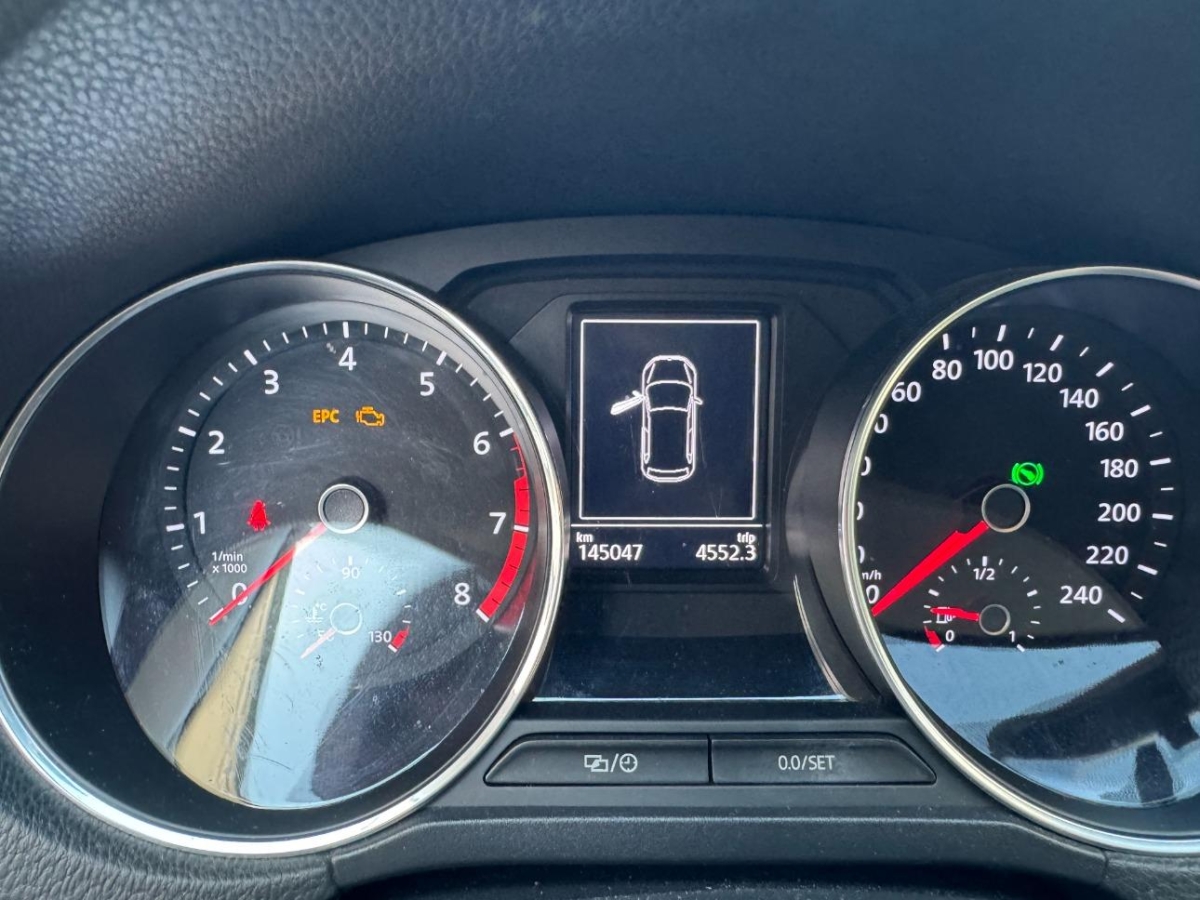 T12