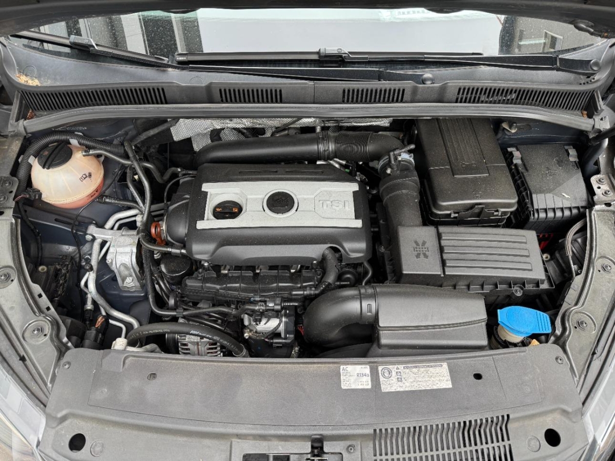T12