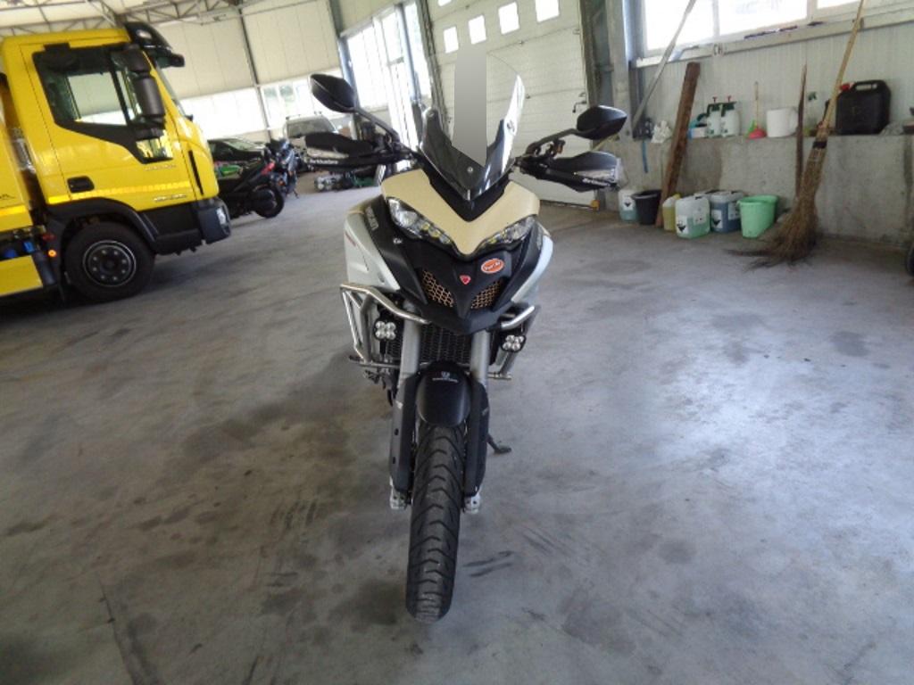 T1