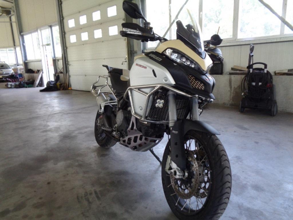 T8