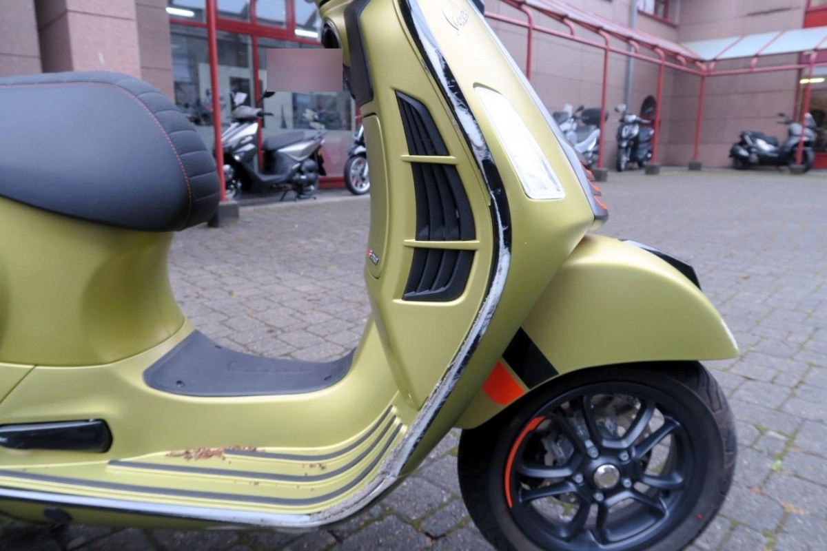 T9