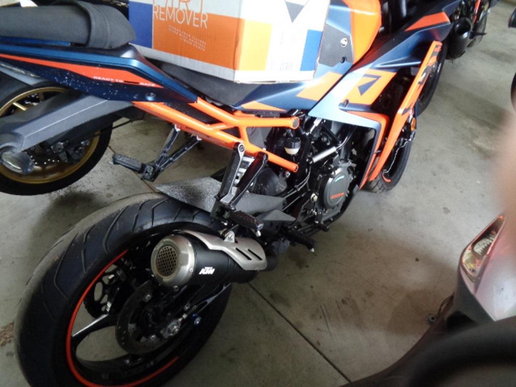 T18