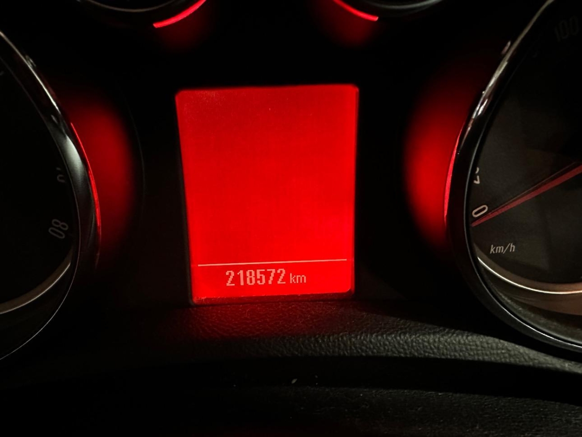 T9