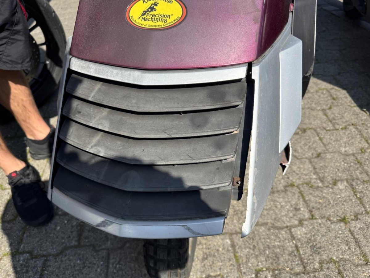 T8