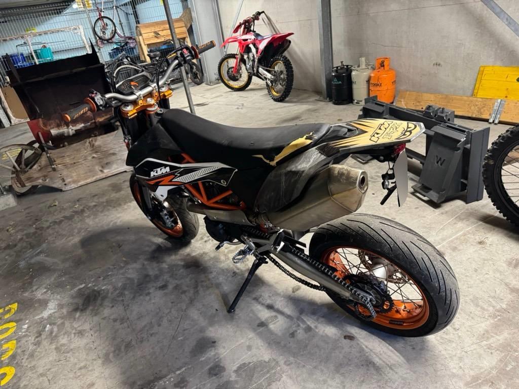 T6