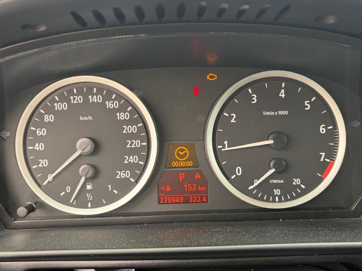 T8