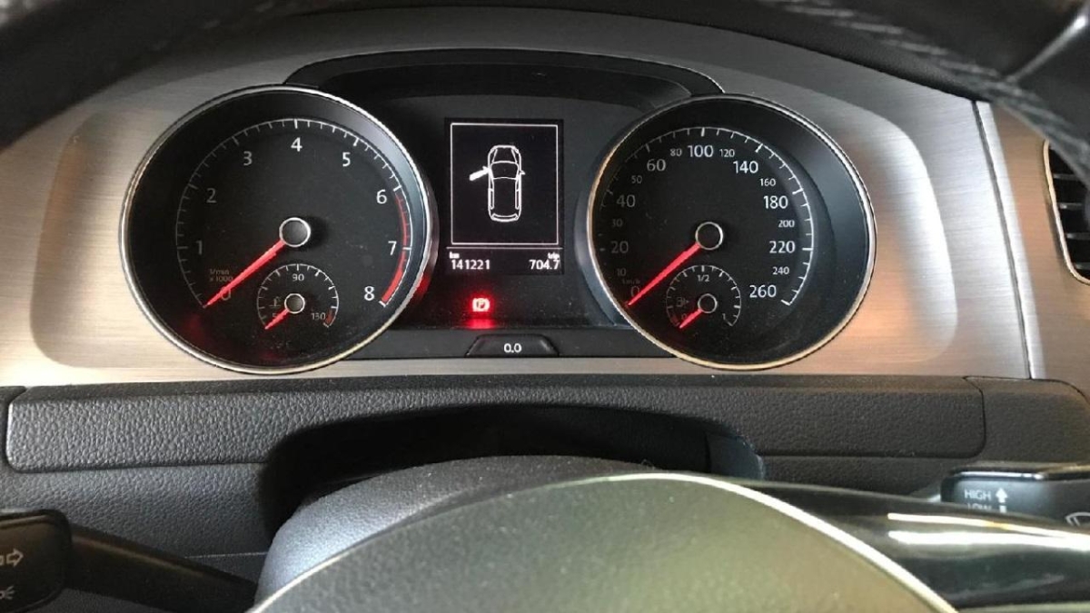T9