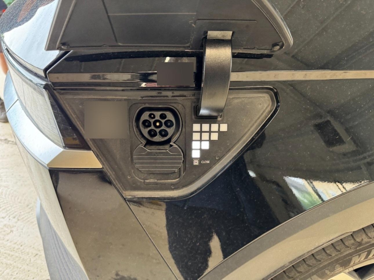 T17