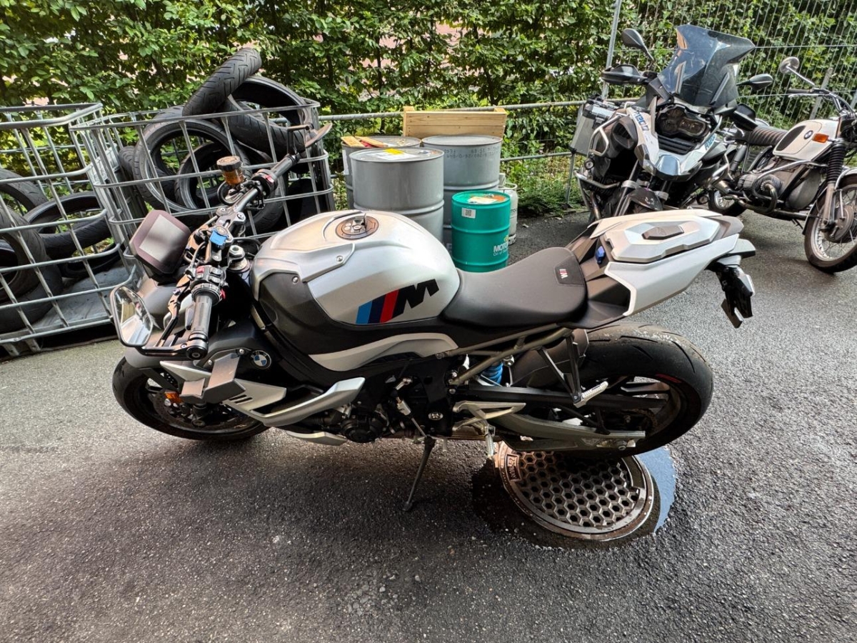 T7