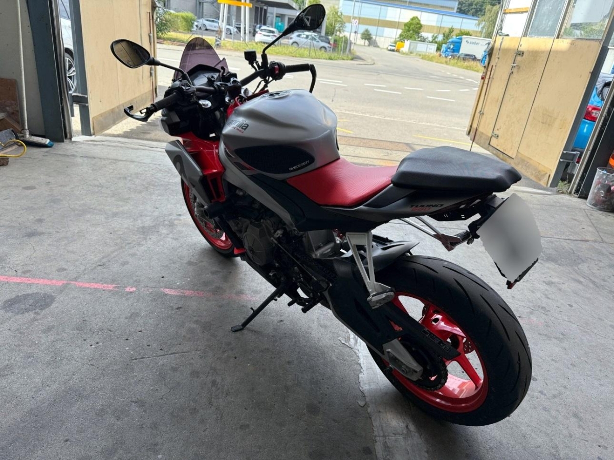 T1