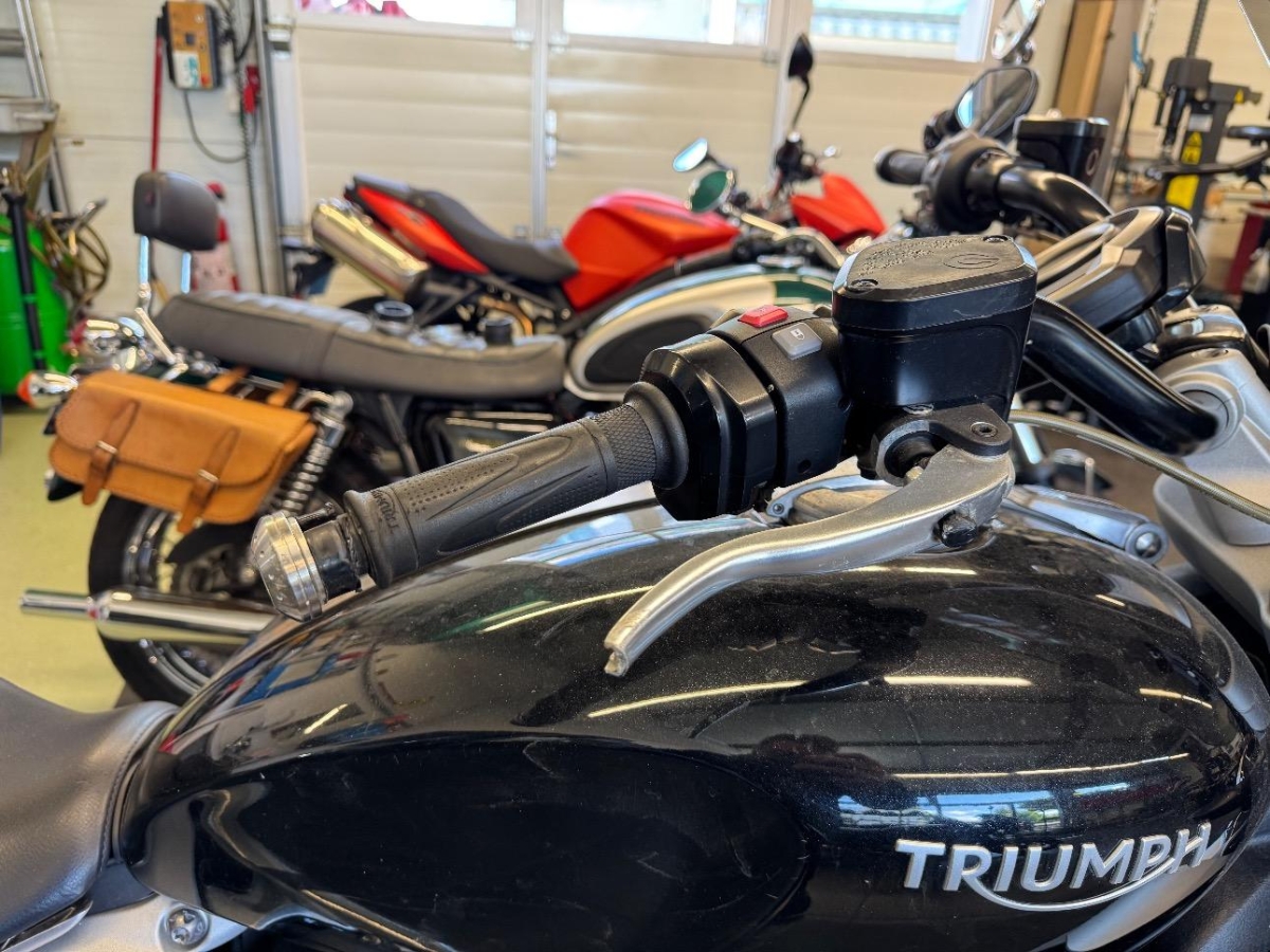 T7