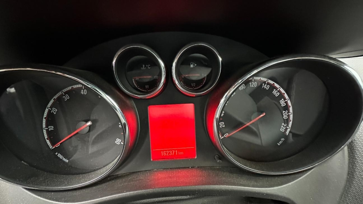 T9