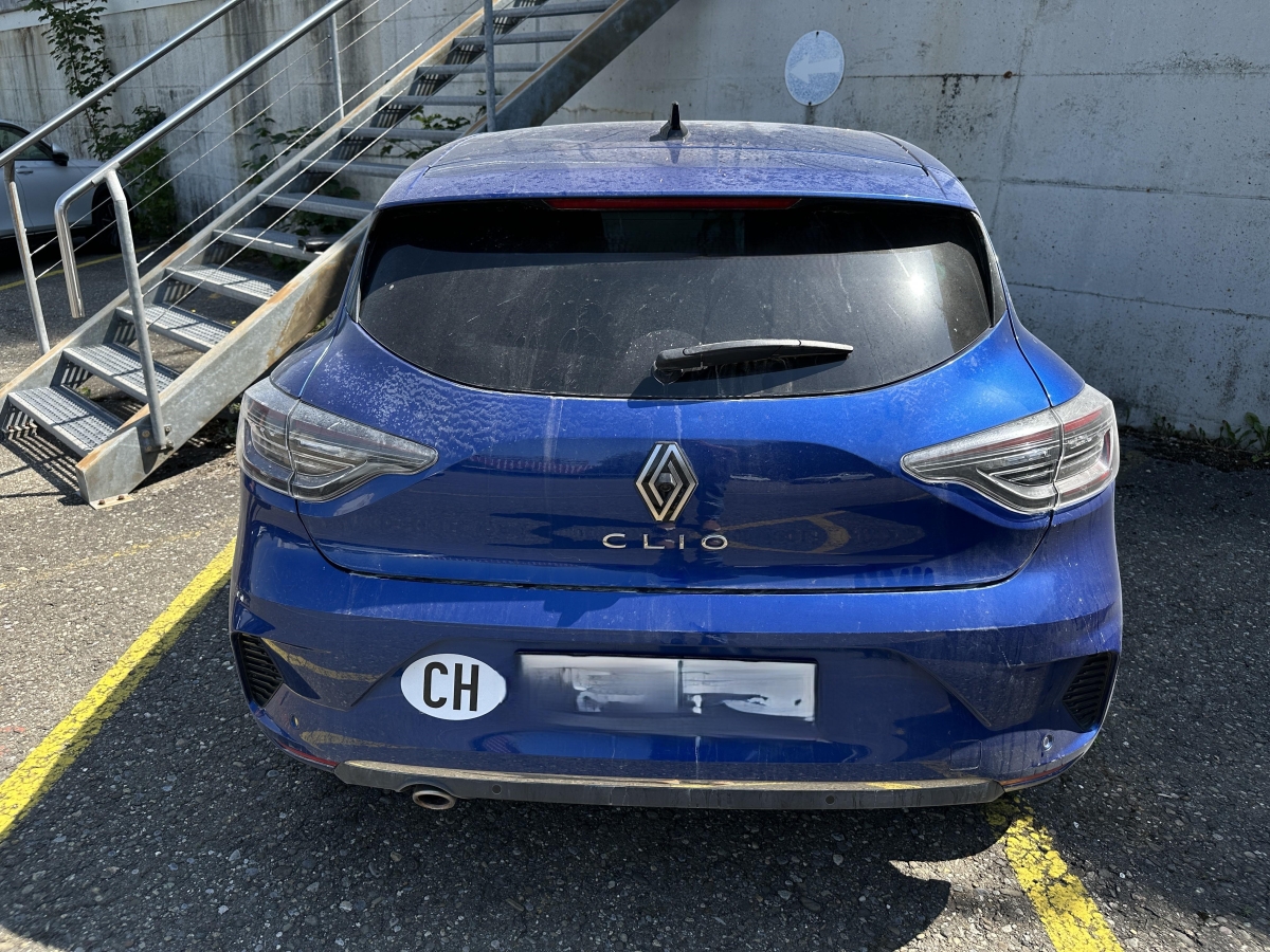 T8