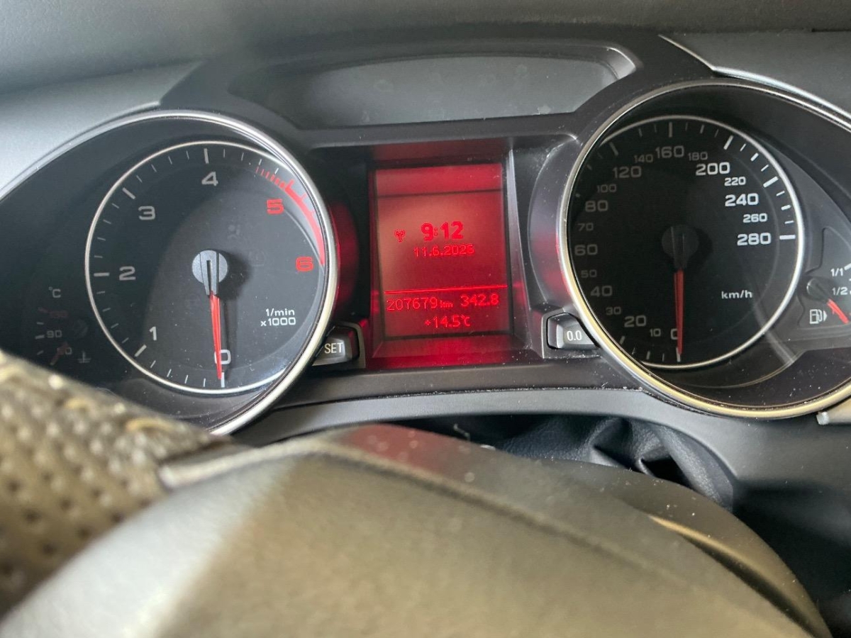 T8