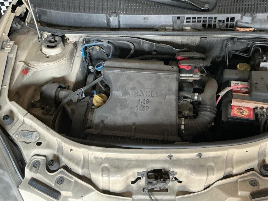 T12