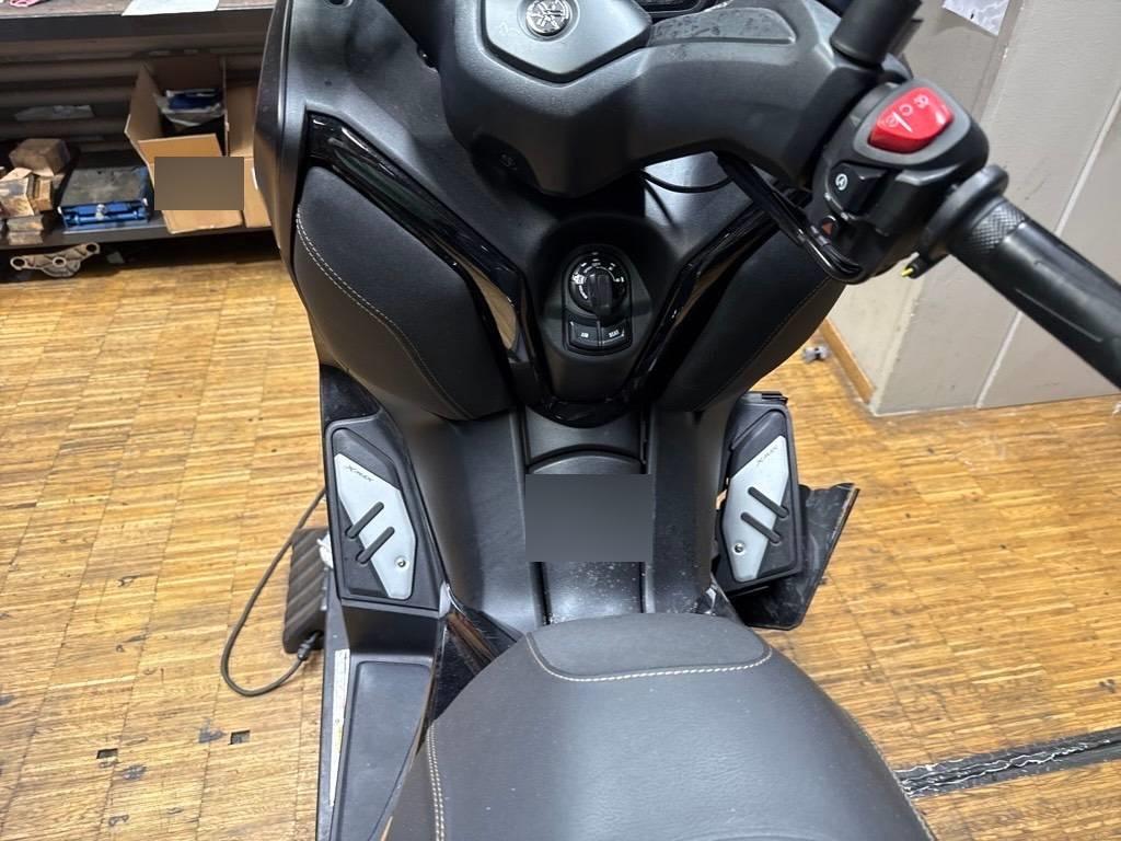 T9