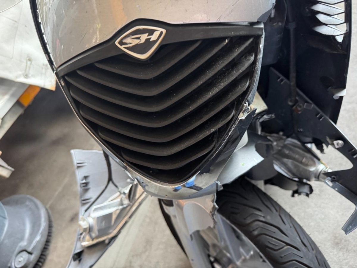 T8