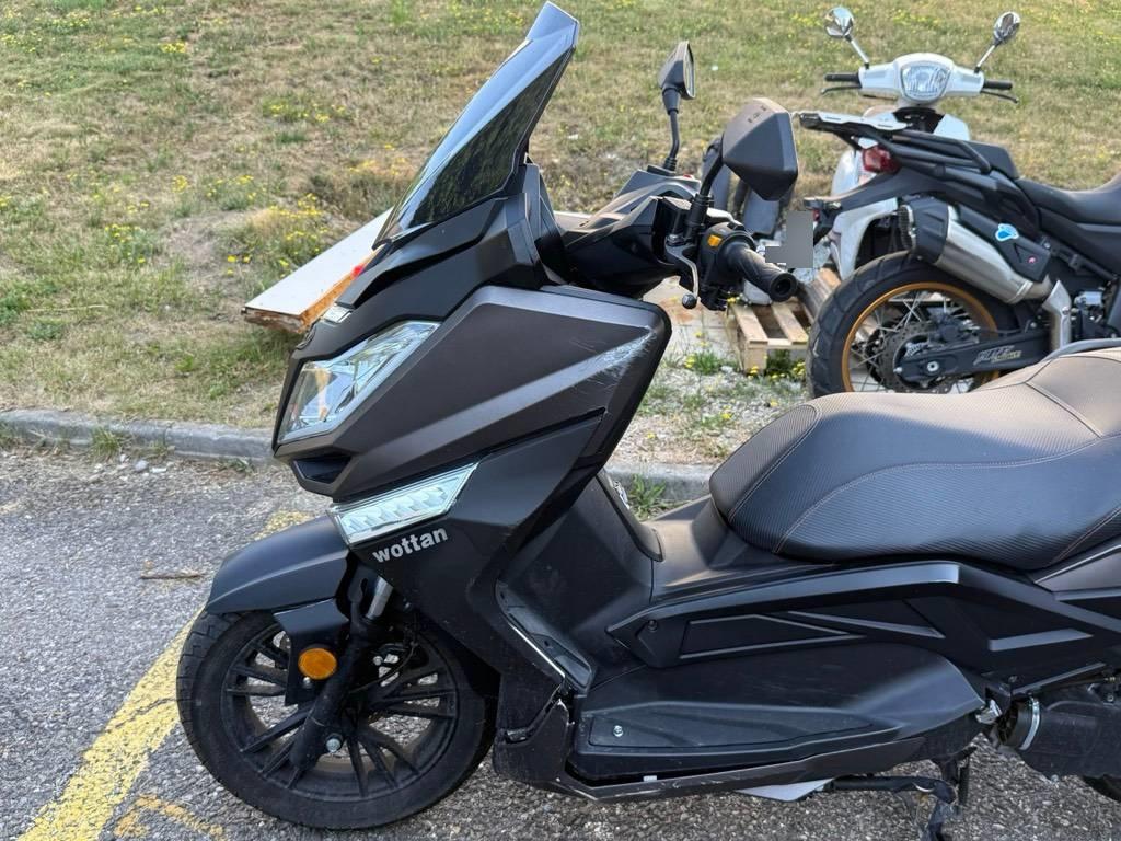 T9