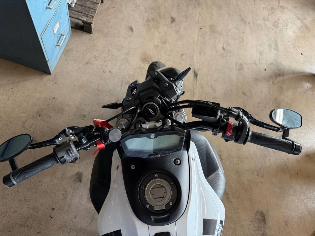 T8