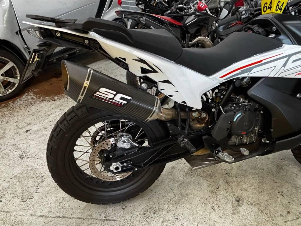 T10