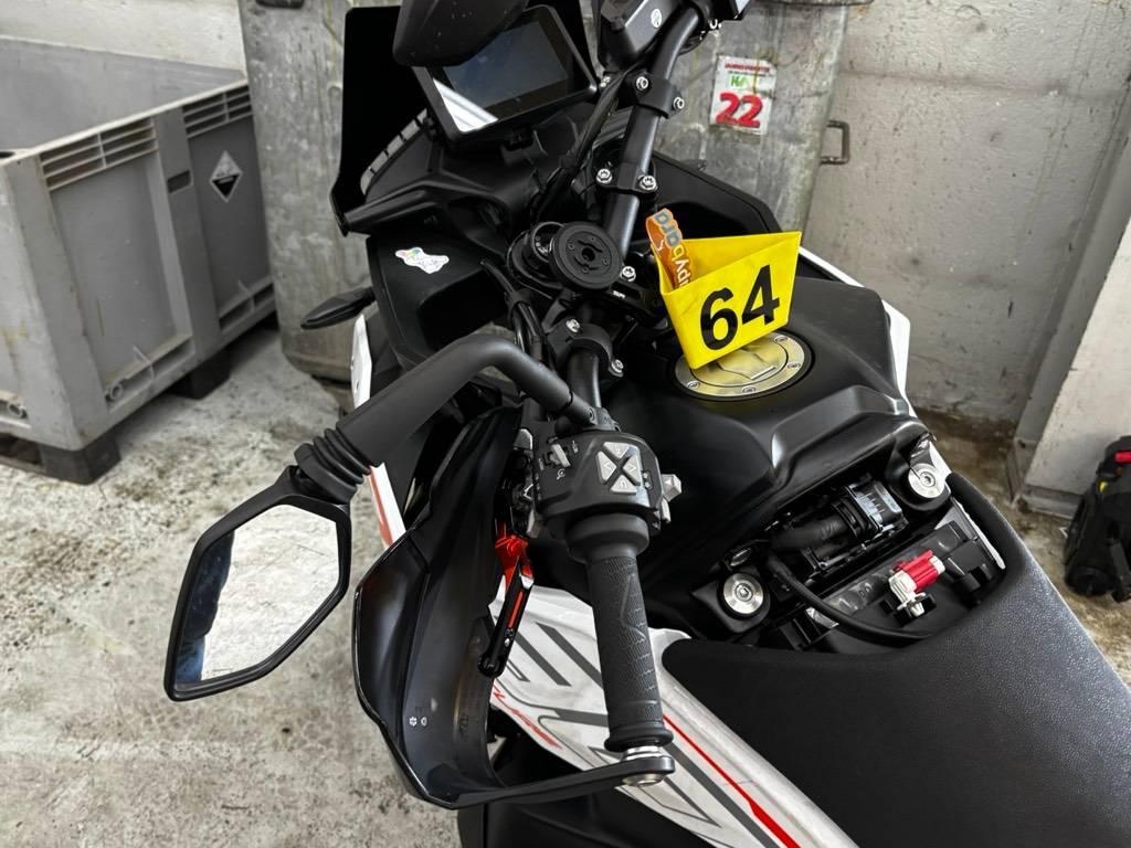 T8