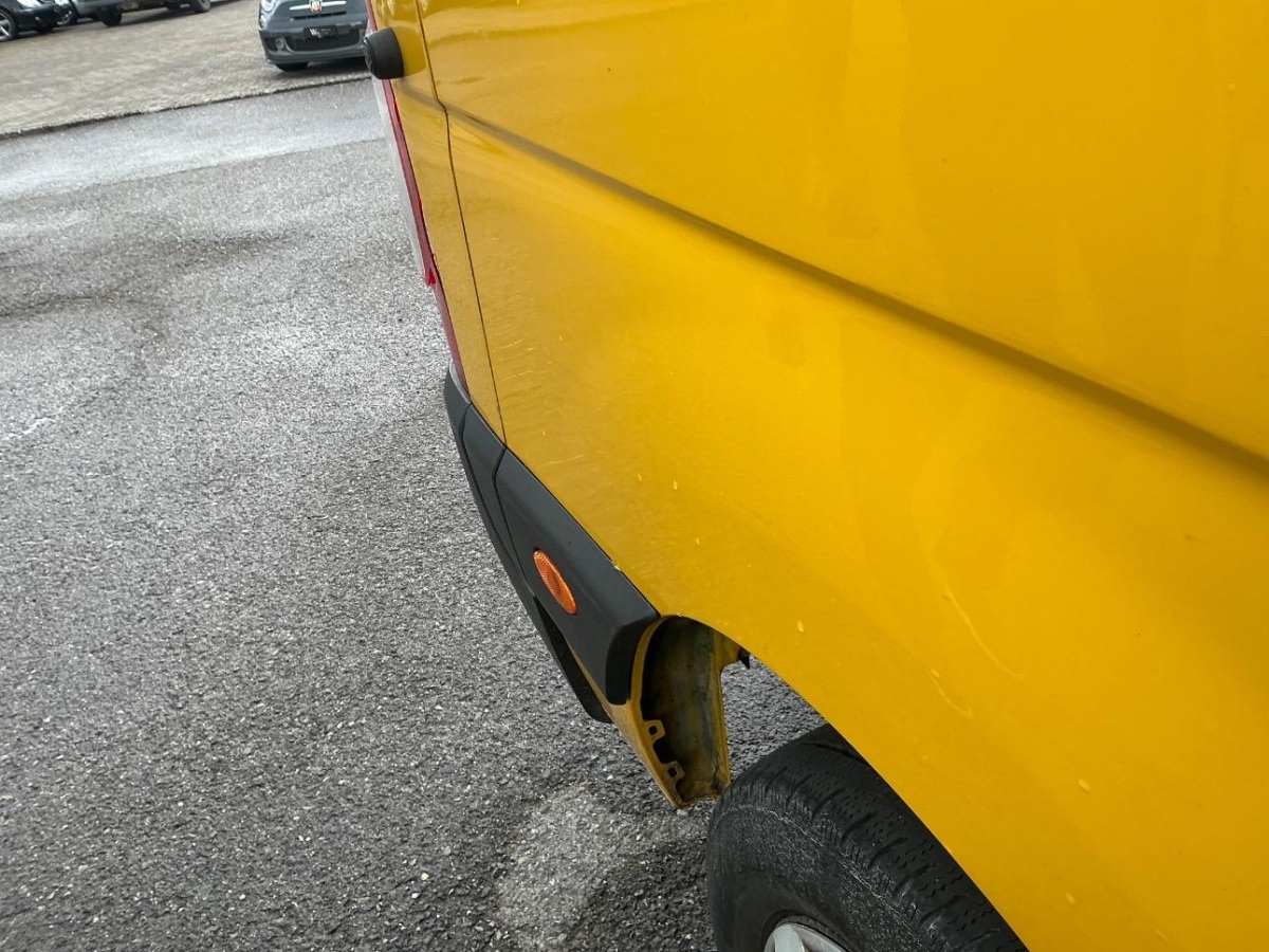T12