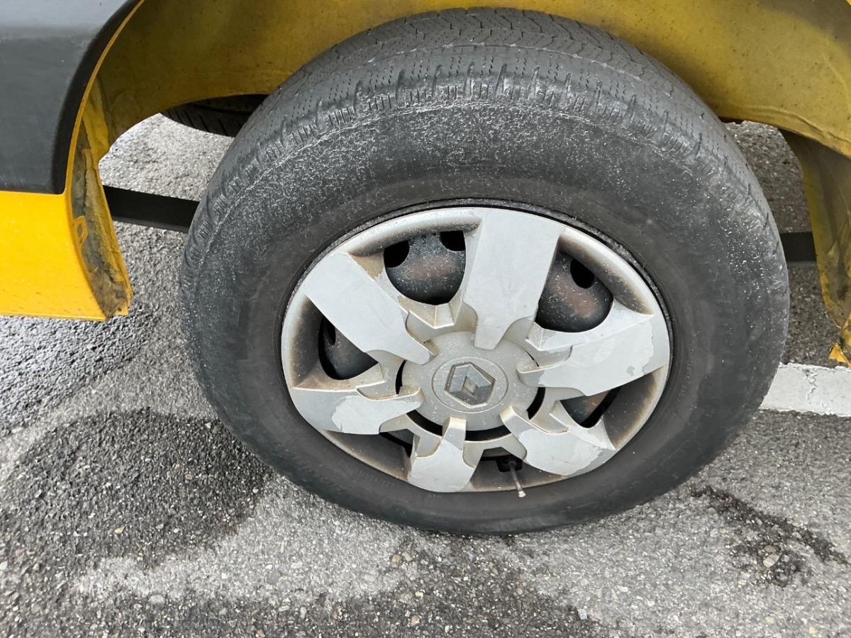 T18