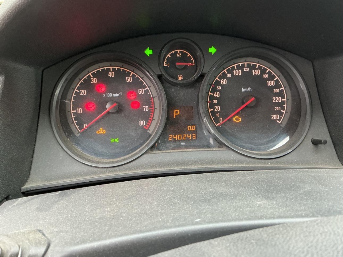 T9