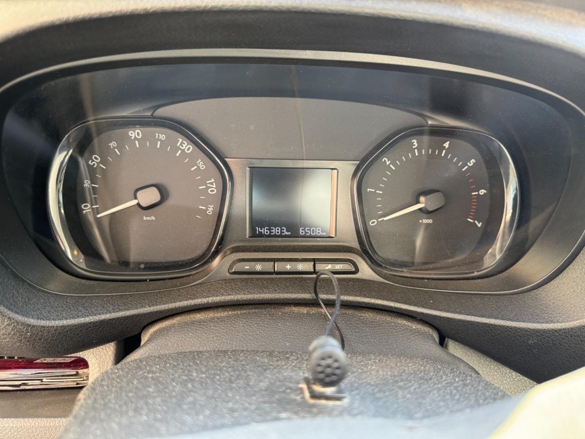 T8